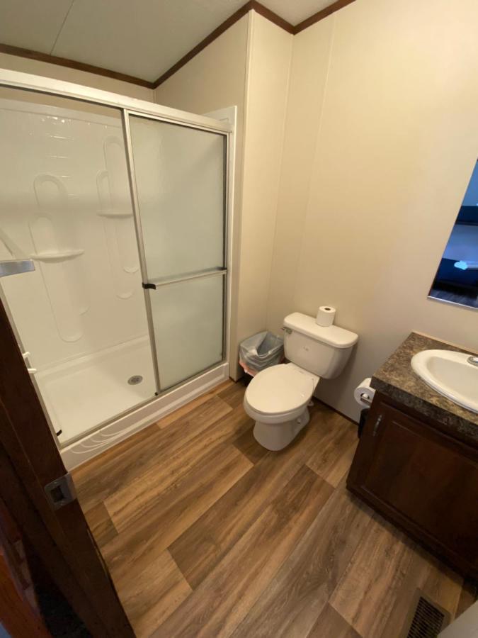 Custom Touch Village Салфер Экстерьер фото