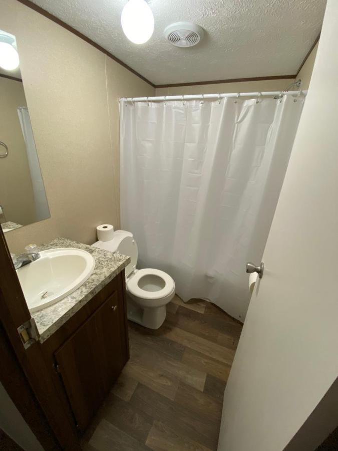 Custom Touch Village Салфер Экстерьер фото
